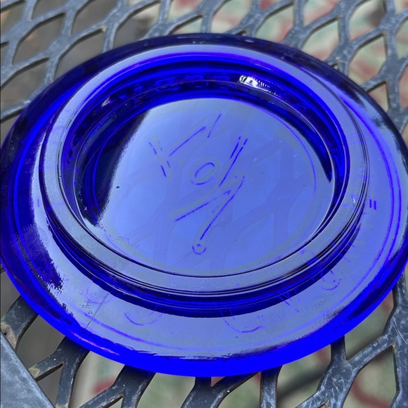 Caswell-Massey Cobalt Glass Jar - Picture 3 of 5